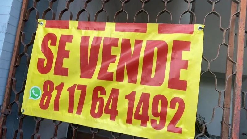 Lona blackout impresa con ojillos para anuncio se vende en Monterrey